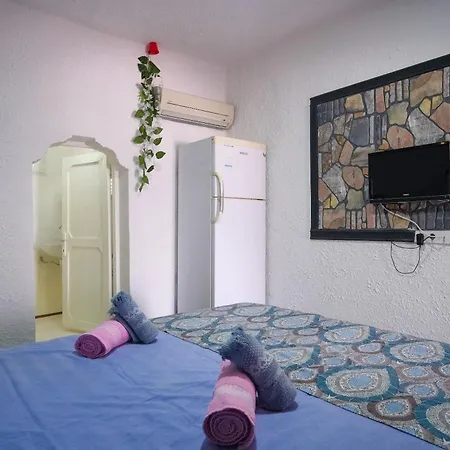 Imren's Hotel *