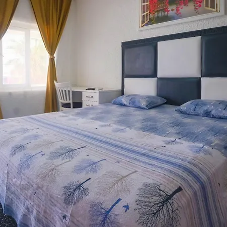 Imren's Hotel *