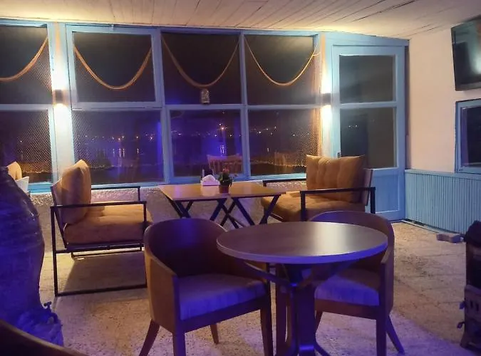 Imrens Готель *